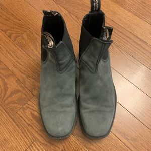 Blundstone Women’s Rustic Black Chelsea Boots Size 10.5
